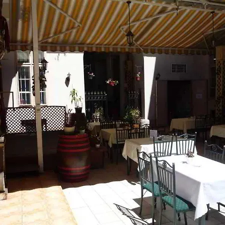 Ξενοδοχείο Fehar Pava Restaurant And